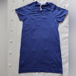 lululemon athletica Blue Short Sleeve Tee